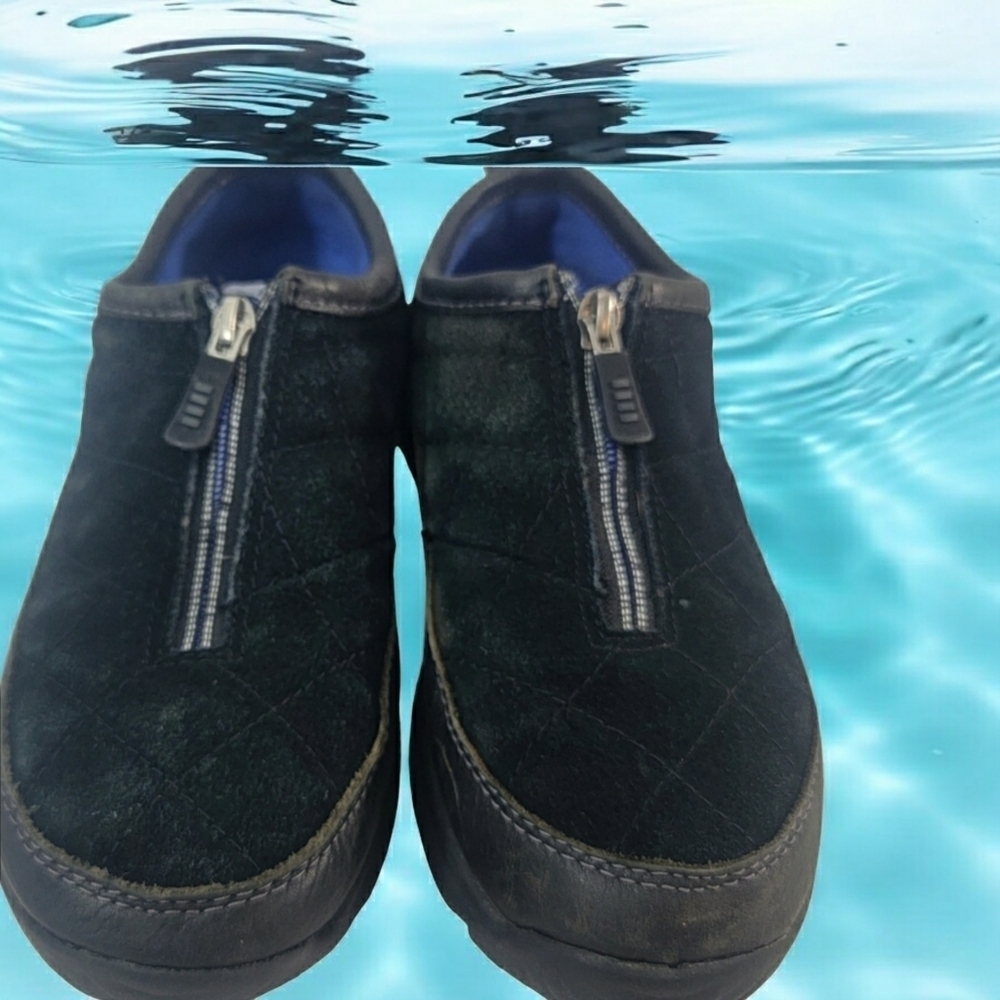 Lands End Women's size 8B. In excellent condition. These are so comfortable. - Picture 5 of 7